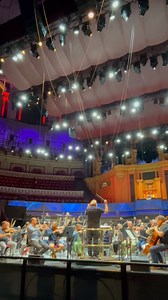 We are back @bbc_proms for a very special concert paying tribute to Sir Andrew Davis, Conductor Laureate of the BBC Symphony Orchestra and President of the BBC Symphony Chorus, who died earlier this year. Chief Conductor of the BBC Symphony Orchestra from 1989 to 2000, Sir Andrew was a beloved presence at the Proms and is much-missed by us all. Tonight’s concert reflects his love of both English repertoire and contemporary music. Here we are rehearsing with ‘Nimrod’ from Elgar’s ‘Enigma’ Variati