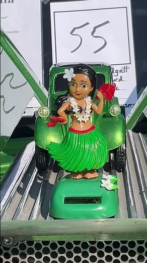 solar powered dancing hawaiian girl