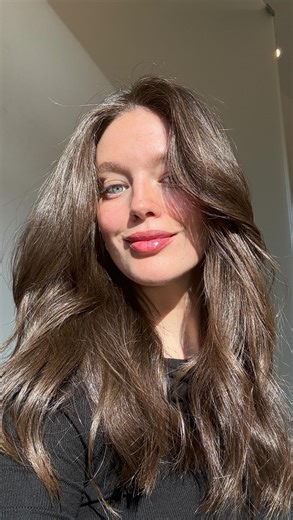 Emily DiDonato on Instagram: "Holiday hair for any occasion @amika Using the @amika blowout babe thermal brush on dry hair to create an effortless bouncy blowout look Finishing off with the @amika superfruit star lightweight hair styling oil (adds so much shine, reduces any frizz and helps maintain the blow out) Shop @amika at @sephora and loveamika.com #amikapartner"