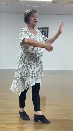 COMPLETE BEGINNER CHA CHA CHA - TURNING BASIC LEADER #dancetutorial