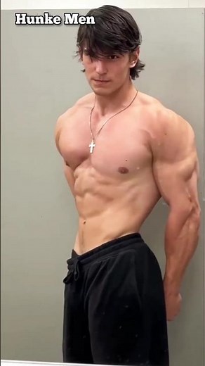 It's time#aesthetic#muscle#motivation#posing#abs#chest#biceps#model#body#hunk#gym#work#back#bulge