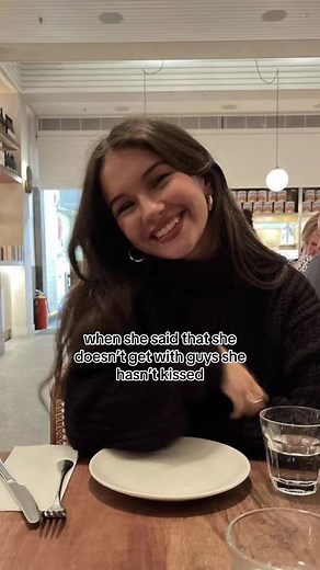 Who else just swooned!?😩😭 #fyp #booktok #ellekennedy #thegrahameffect #kindleunlimited #books #gigigraham #lukeryder #offcampus #hockeyromance #thedeal #bookscenarios