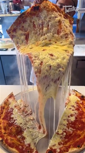 102K views · 184 reactions | Look at that cheese! 燎 | Twisted | Facebook