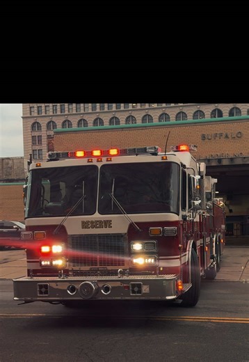 **📢📢 JAKE BRAKE 📢📢** Buffalo Fire - Truck 2 Leaving Quarters #onthisday #firebuffandrew #buffalofiredepartment #buffalofiredept #buffalofd