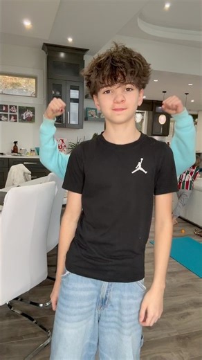 What’s Your Favorite Thing You Got For Christmas? 🎄 ‪@GreysonPumple‬