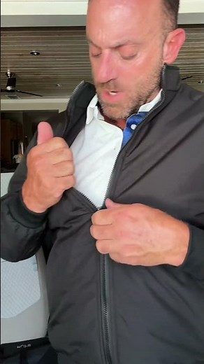 This thermal lined fleece jacket is perfect for cold weather