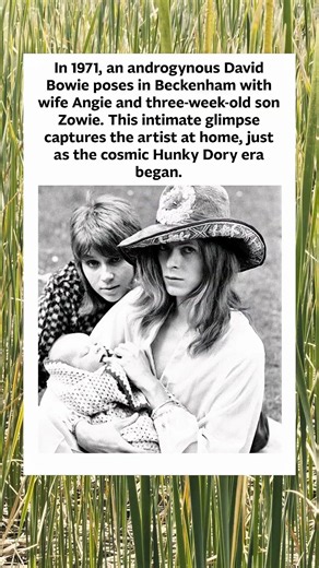David and Angie Bowie with Baby Zowie (1971) 🍼