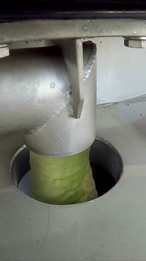 🍇🚀 La gamme de pressoirs pneumatiques SMART PRESS est équipée des dernières innovations pour répondre aux exigences des vignerons ! Grâce à ses grilles de drainage Fast Press et à l’auto-filtration à travers le marc, obtenez des jus clairs, peu bourbeux et de très haute qualité. Optimisez la capacité de remplissage du pressoir et profitez d’une vidange des marcs totale, rapide et sans effort ! En savoir plus 👉 https://www.pellenc.com/fr-fr/nos-produits/de-la-vigne-a-la-cave/viniculture/pressu