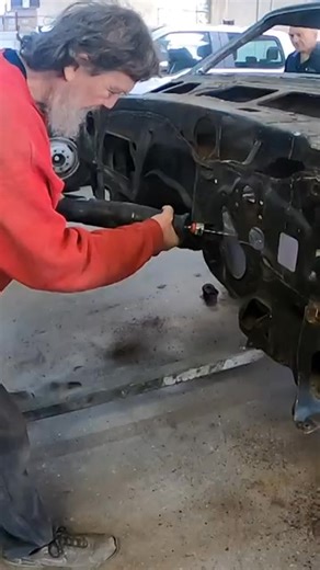 release cover timing toyota innova kebocoran oli #mechanic #otomotif #shortvideo #fypシ | Aryanna Morey