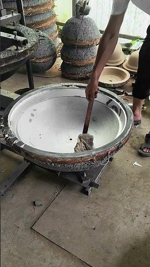 We will teach you how to use die-casting aluminum pot molds, how to add aluminum water an