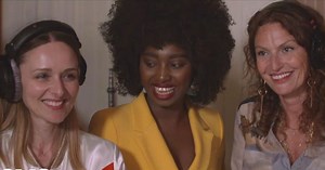 L’hymne du MLF de 1971 repris par 39 artistes de 2018 ? Poignant… (VIDÉO)