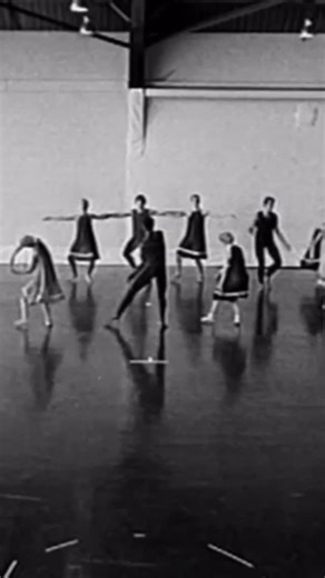 3.5K views · 179 reactions | INSTITUTE // Psalm Fall continues! Our trainees are learning from the expert soloists in the Limón Dance Company! Join us for Mini-class for consideration of scholarship and acceptance to Limón Next ‌ Learn More: [https://www.limon.nyc/limon-next | Limon Dance Company | Facebook