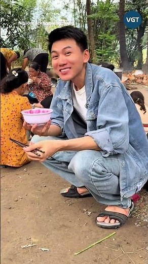 Khoai Lang Thang “lộ” ảnh 9 năm trước gây sốc