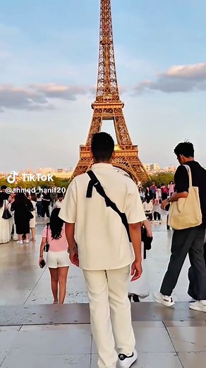 Explore the Eiffel Tower: A Parisian Icon