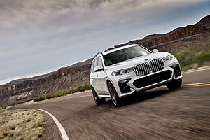 VIDEO: Carwow drives the BMW X7