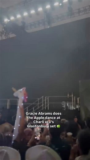 Iconic link up! 🍏 @gracieabrams @charli_xcx #glastonbury #charlixcx #brat #gracieabrams | Dazed and Confused Magazine