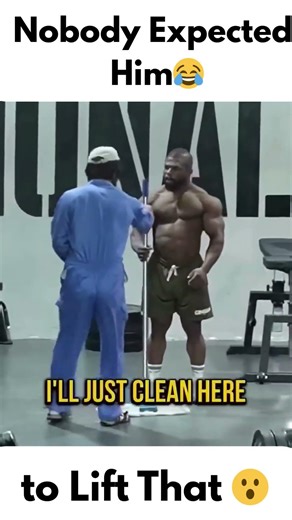 When the Small Guy Shocks the Whole Gym 😮