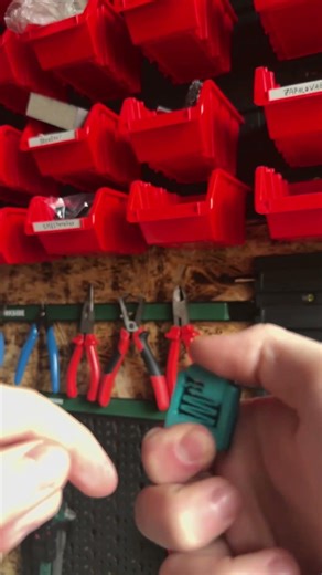 Clean click. Instant fidget.