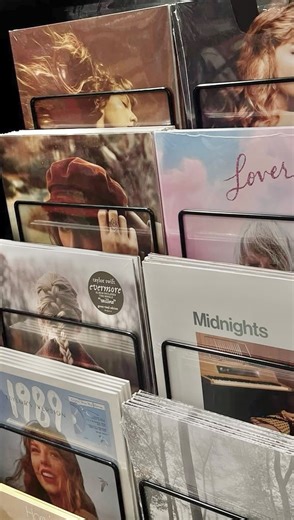 Karlie Aesthetic ✿ | How big of a TS fan are you? ✨ @taylorswift song challenge 🧡 #taylorswift #swiftie #taylorswifterastour #erastour | Instagram