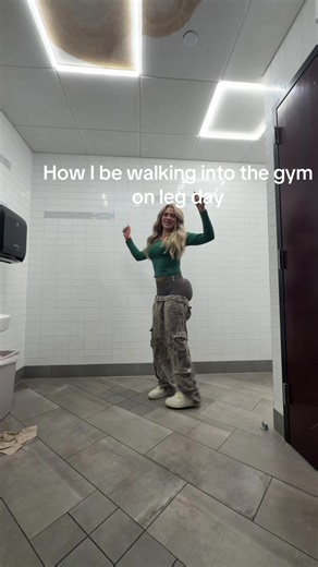 squishyymama (@squishyymama)’s video of leg workout gym