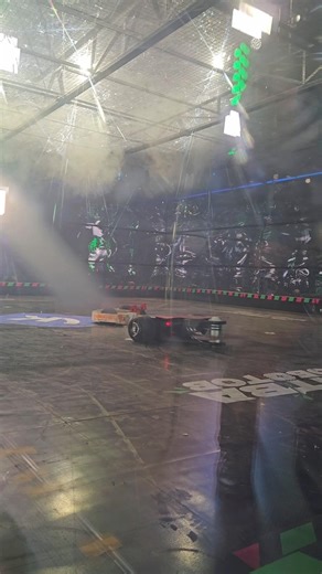 First victory over the horizontal spinner #battleofrobots #robotics #championship #robots #shorts