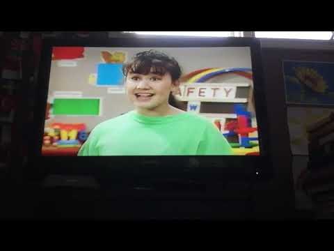 Barney & Friends Playing it Safe! 1992/1993 VHS