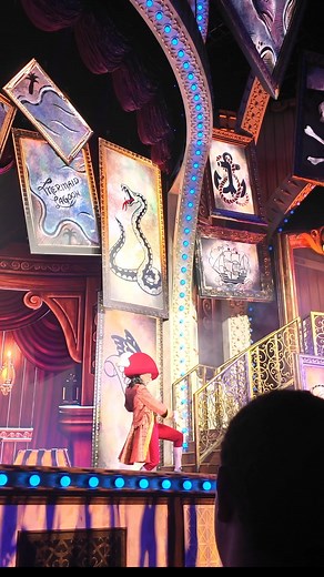Captain Hook The Villains Show in Hollywood Studios at Disney World #hollywoodstudios #captainhook #disneyparks #disneyworld | Brockzilla Productions