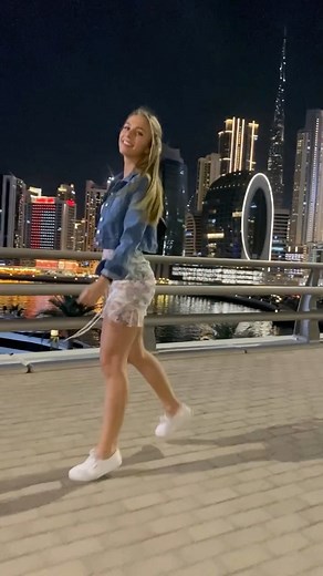 Alexa Breit on Instagram: "What’s your plan for today? Have a nice day 😘"