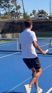 Roger Federer Playing tennis in San Francisco !😄 | Roger Federer, Fans from all over the world