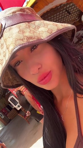 Os vídeos de lua 🌜 (@luallua_) com som original - Funk viral hit 🎵