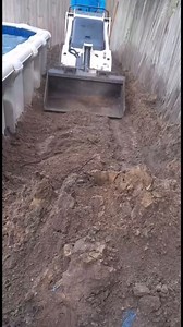 C&vjl grading inc. We specialize in grading, we remove concrete, dirt, grass, and remove hazardous disposal. For more information, call us 813-842-2112 (Eugenio Cantellano) | C&VJL grading inc
