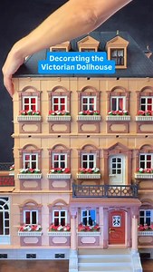 Dollhouse Decoration Inspiration! Step inside - every floor tells a story. 🏠✨ Featuring the Victorian Mansion (70890), Bathroom with Large Tub (70895), Baby’s Room (70893), Victorian Bedroom (70971) & Children’s Room (70892) 💛 | Playmobil