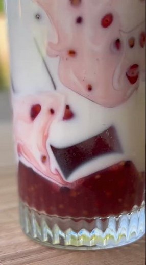 Korean Strawberry Milk Recipe | Fresh Fruit Puree Latte (ASMR)