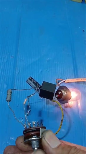 3-step motorcycle turn signals #electrolytic #diy