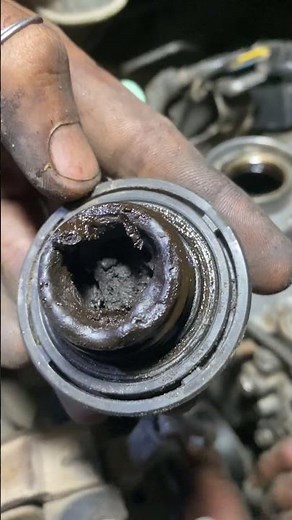 Sludge In Engine / Will It Clear With Motor Flush? #automobile #automechanic #mechanic #automotive
