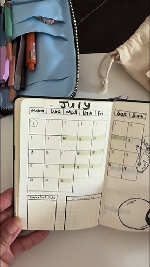 Minimal set up on my moleskin notebook. #moleskinejournal #moleskinebujo #bulletjournaling #minimalplanning