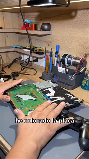 72K views · 1.6K reactions | Reparación puerto sata ps4 slim.. 朗 Recuerden visitarnos en nuestras 2 sedes. Cc. Polvoz azules- la victoria Cc. Compupalace - miraflores la atención es de lunes a sábado de 10 am a 7 pm . . Para mayor información escribir a nuestro número de WhatsApp que aparece en el perfil. | Neogame | Facebook