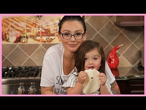 JWOWW and Meilani Make Veggie Tacos!