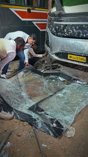 broken windshield replacement 📌 Bus Manufacturer 🔥 how toxy