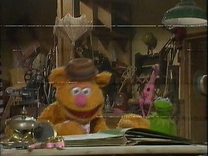 Jim Henson Presents - Fozzie's Muppet Scrapbook (1985, Full VHS)