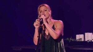 Watch the full performance of "Circle" from the Fumbling Towards Ecstasy 30th Anniversary Tour - now available on my YouTube channel. XoS https://www.youtube.com/watch?v=636Ao37VSlw | Sarah McLachlan