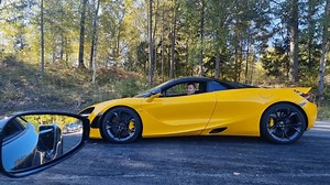 720 HP Ferrari F8 Tributo vs 720 S McLaren 720S Spider 305 km/h 190 mph triple ROLL Races [4k60p] | GTBOARD.com