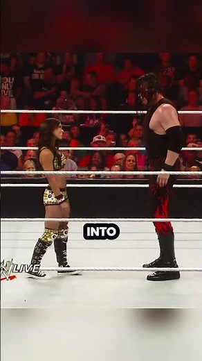 A Kiss That Shocked the Entire Arena!😱 #wwe #wrestlingfans316 #wrestling #wrestlemania #wwefan