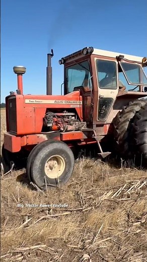 ALLIS-CHALMERS Two-Twenty Tractor #bigtractorpower #agco #tractor