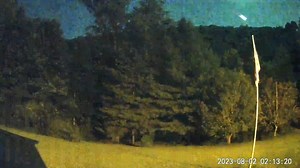A home security camera captured footage of a meteor in Leslie County, Ky. on Tuesday. 👀 ☄️ (📹 Tabatha Bell) | Kentucky Wildcats on 247Sports