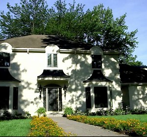 These before-and-afters are guaranteed to give you sweet dreams. #BargainMansions Tonight 11|10c. | HGTV