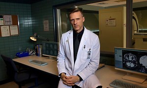 Teddy Sears on His Character's New Romance with Zachary Quinto on NBC's 'Brilliant Minds'