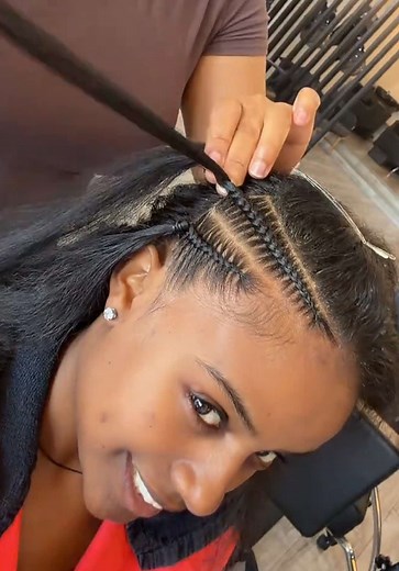 @terrymelat 🤌🏽🎀 Thank youuuu meliye 💕🤗 #redeat #ረድኤት #naturalhair #halfbraidhalfcurly #curlyhair