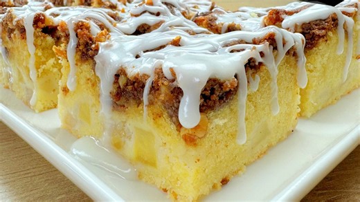 Fluffy apple cake loaded with sweet crumble topping