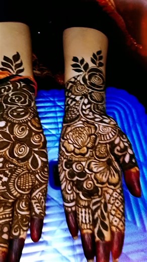 @mehendi_design_by_nash_ on Instagram: "#comedy#mehendiartists #nandnagri #trendingreels"